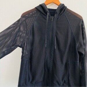 lululemon Mesh on Mesh Jacket Hoodie Black Full Zipper Pockets Yoga $148 Medium